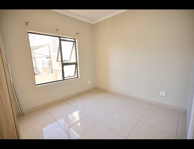 2 BEDROOM APARTMENT TO LET IN UMHLANGA RIDGE